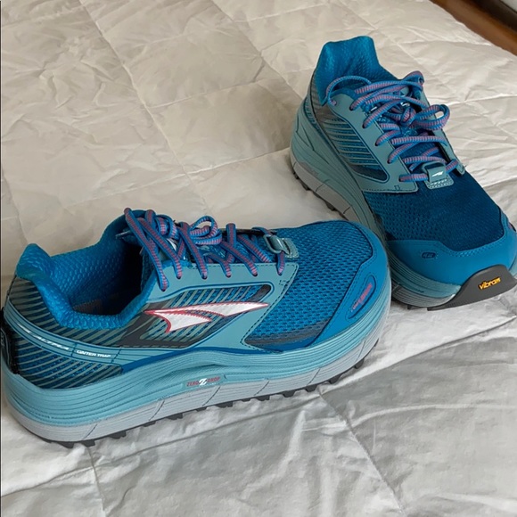 altra olympus 2.5 womens
